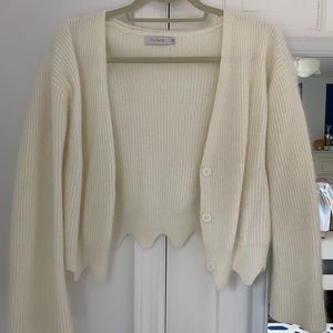 Verge Girl cream sweater